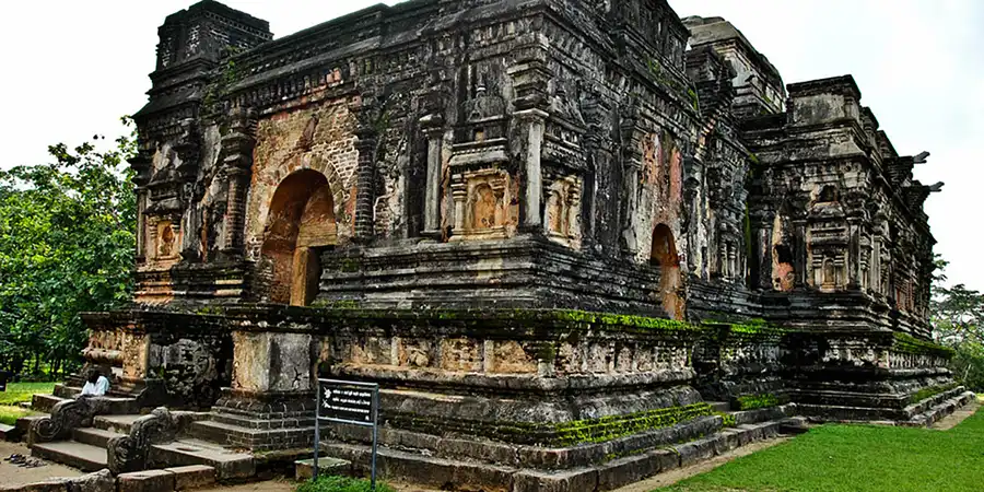 Polonnaruwa City Tour