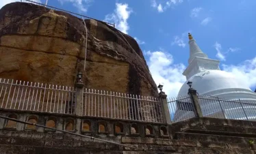 Isurumuniya Temple Trips