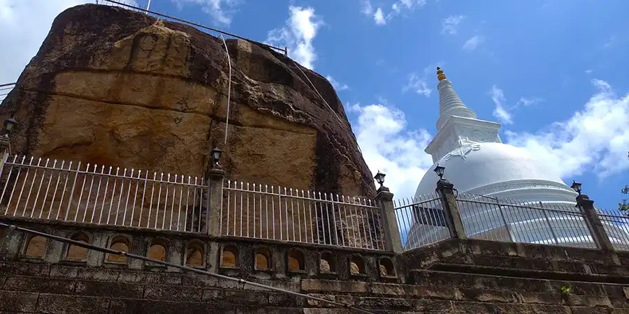 Isurumuniya Temple Trips