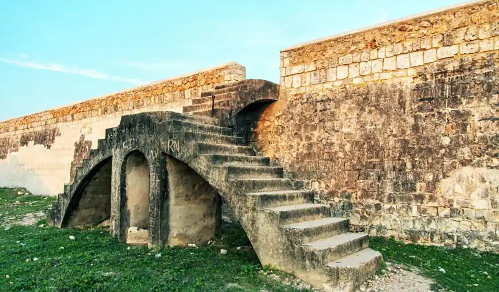 Jaffna Fort tours