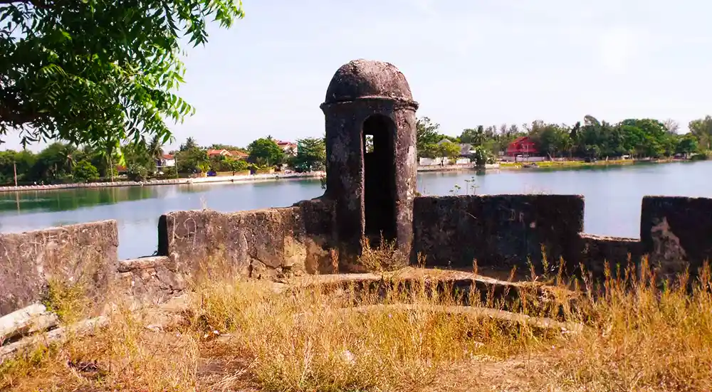 Batticaloa Dutch Fort Tours