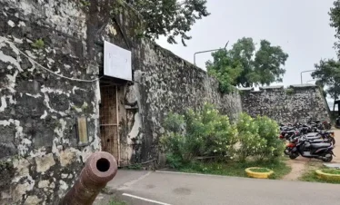 Batticaloa Dutch Fort Tours