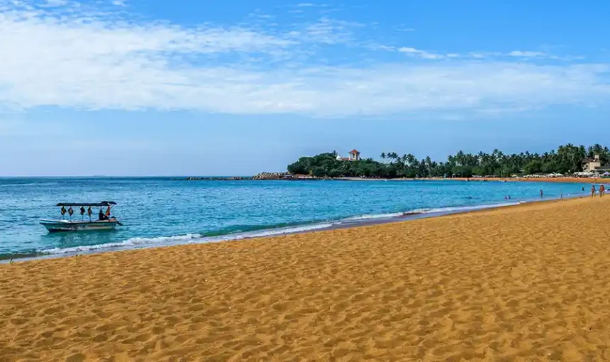 Unawatuna Beach